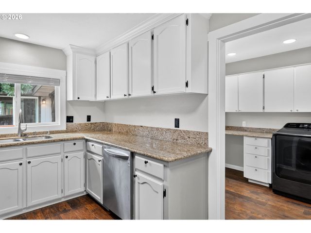 807 Se 4TH St, Battle Ground, WA 98604