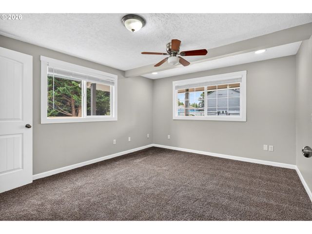 807 Se 4TH St, Battle Ground, WA 98604