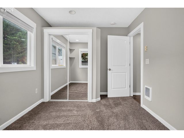 807 Se 4TH St, Battle Ground, WA 98604