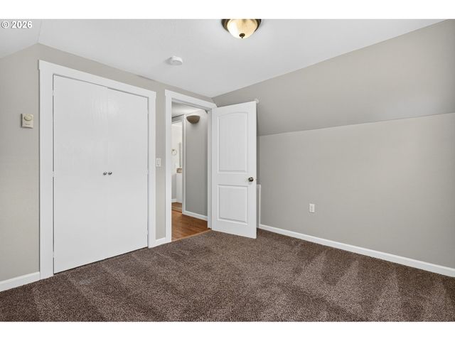 807 Se 4TH St, Battle Ground, WA 98604