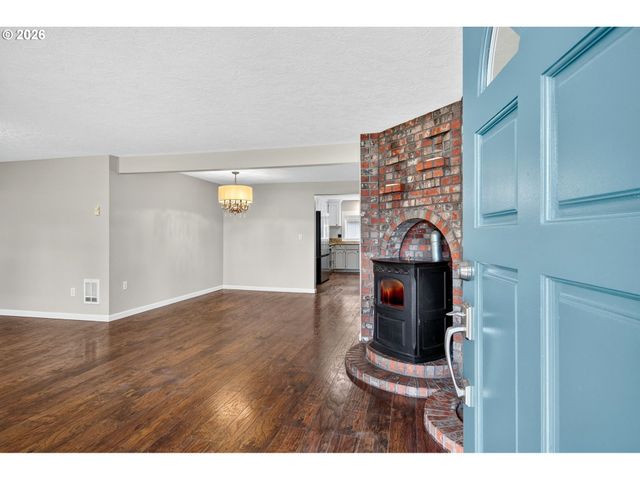 807 Se 4TH St, Battle Ground, WA 98604
