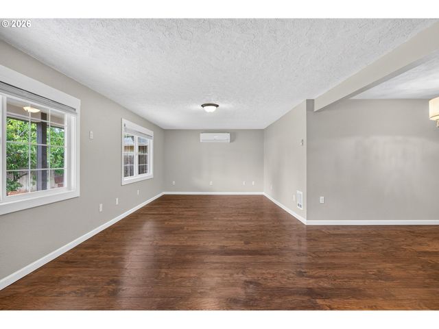 807 Se 4TH St, Battle Ground, WA 98604