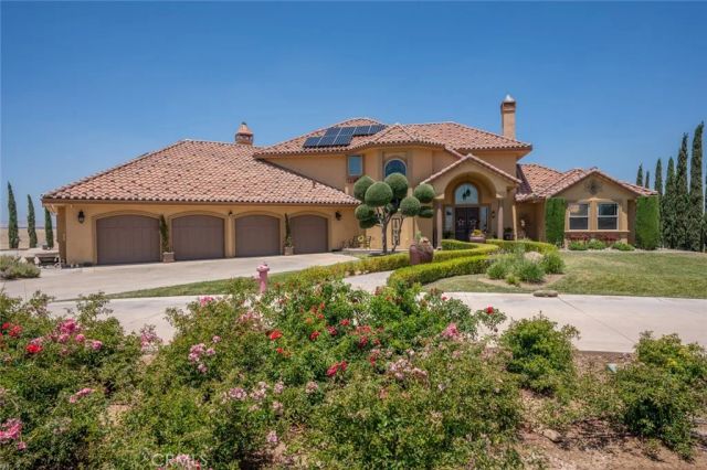 20711 Canyon Road, Los Banos, CA 93635