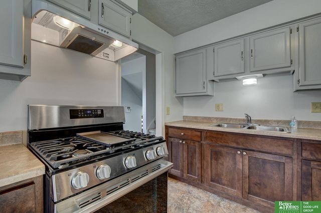 5205 N 48th Street, Omaha, NE 68104