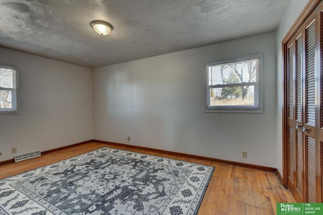 5205 N 48th Street, Omaha, NE 68104