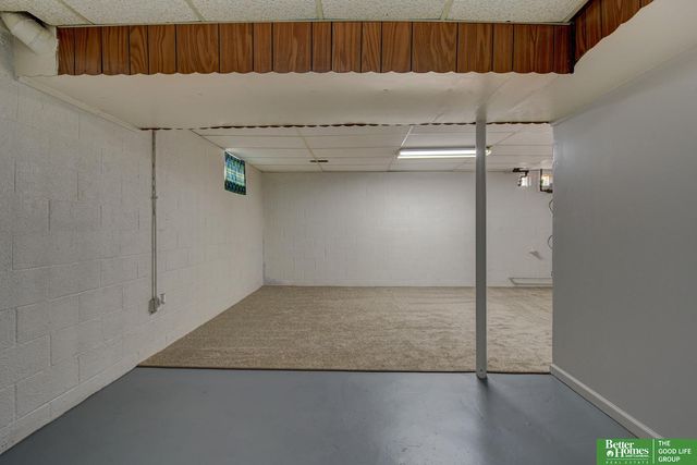 5205 N 48th Street, Omaha, NE 68104