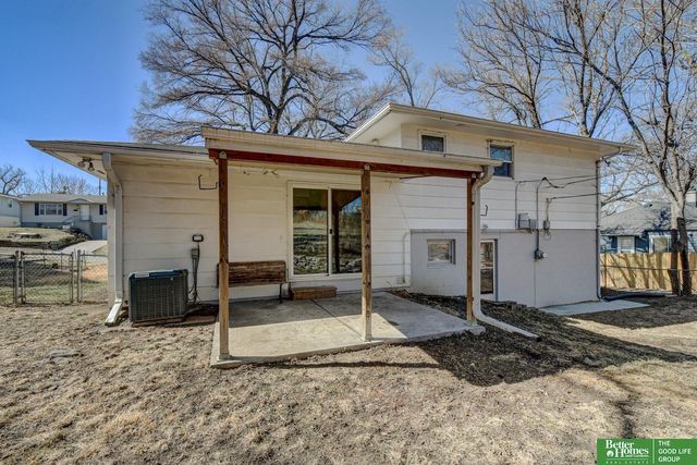 5205 N 48th Street, Omaha, NE 68104