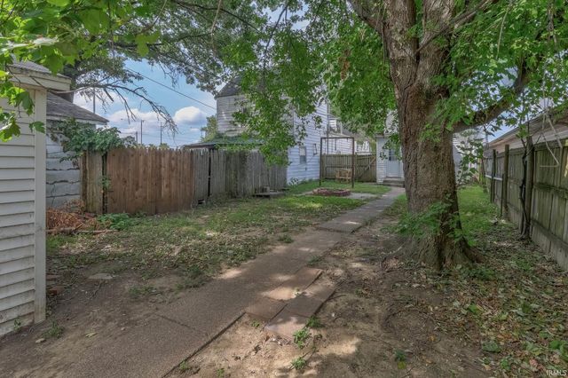 917 Mary Street, Evansville, IN 47710