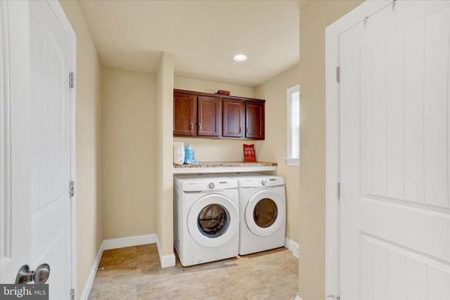 255 ANDREW DR, York, PA 17404