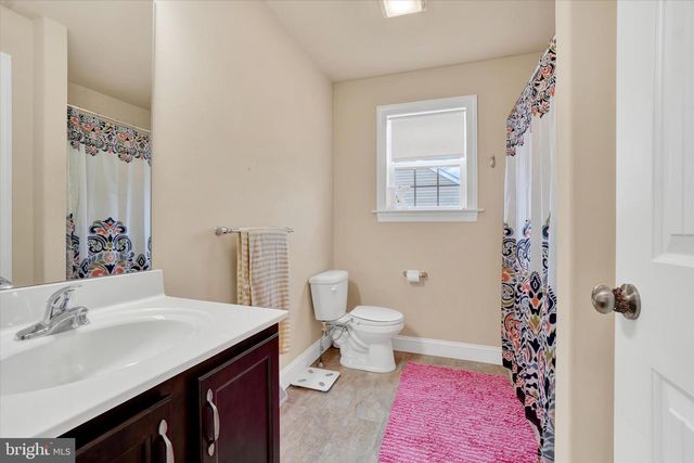 255 ANDREW DR, York, PA 17404