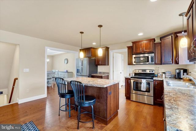 255 ANDREW DR, York, PA 17404