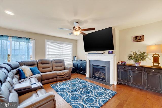 255 ANDREW DR, York, PA 17404