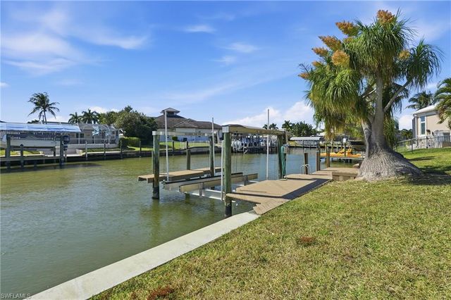 1230 SW 53rd TER, Cape Coral, FL 33914