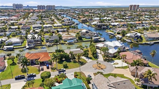 1230 SW 53rd TER, Cape Coral, FL 33914