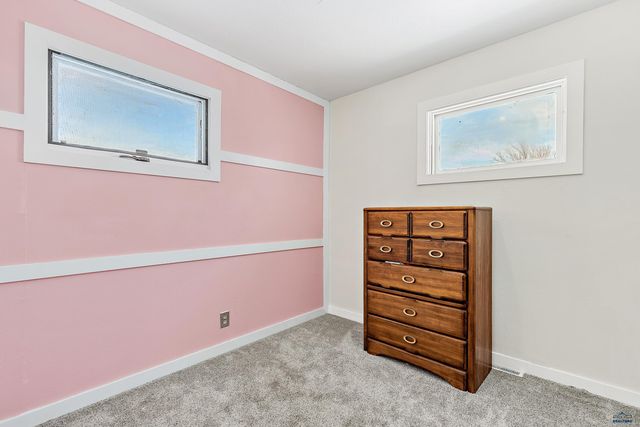 2103 MAYWOOD DR, Rapid City, SD 57701