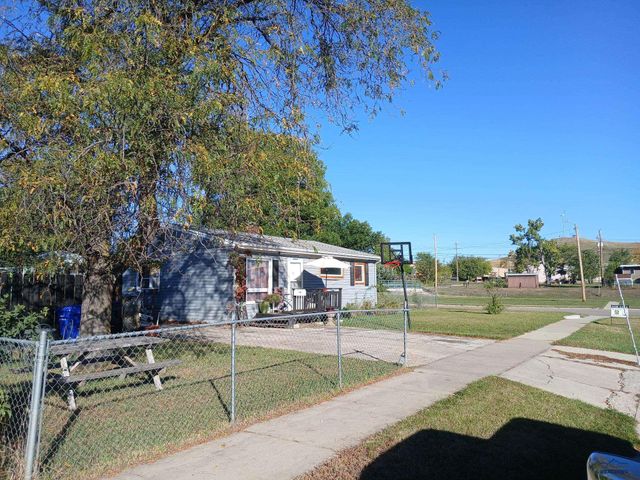 2103 MAYWOOD DR, Rapid City, SD 57701