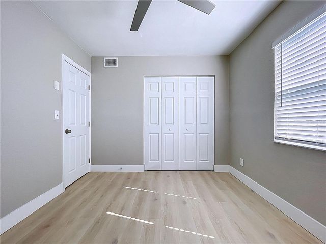 8822 BAY STREET NE, St Petersburg, FL 33702