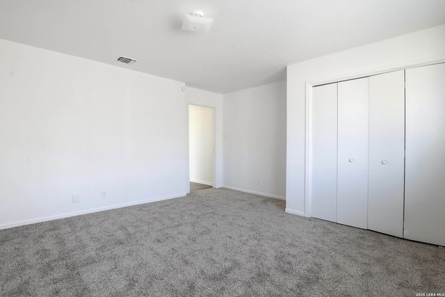 508 Crouch Ave, Devine, TX 78016