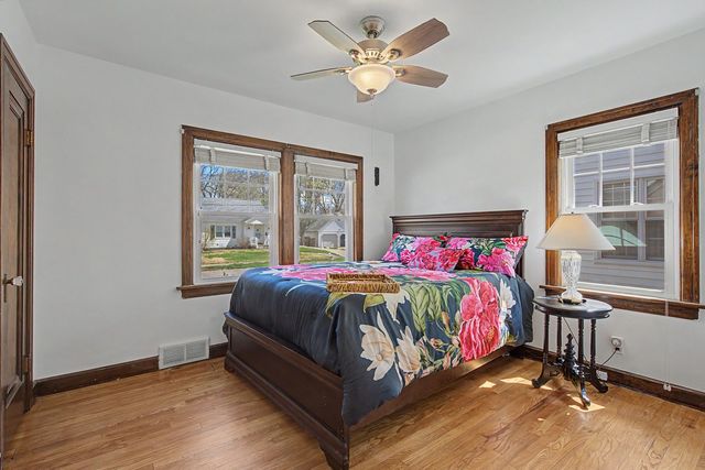 2163 10th Street Place, East Moline, IL 61244