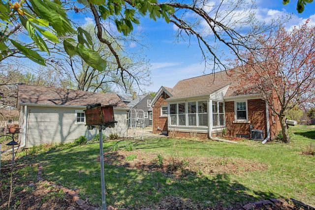 2163 10th Street Place, East Moline, IL 61244