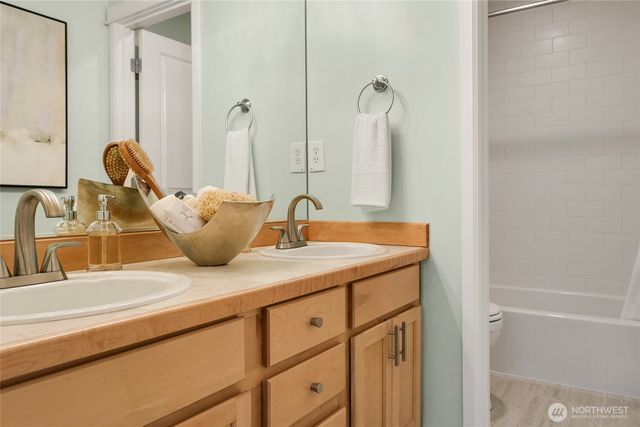 13141 NE 139th Street, Kirkland, WA 98034