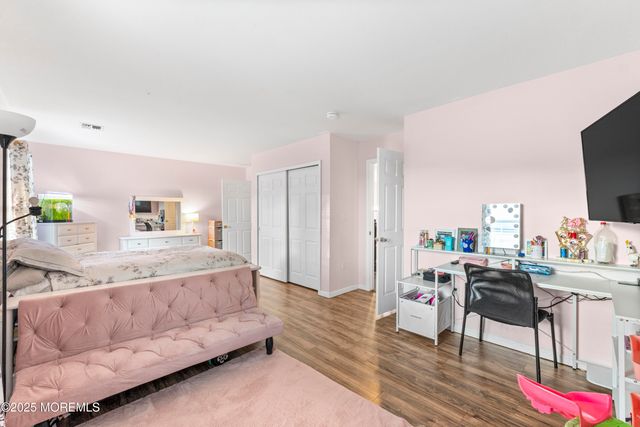 14 Brittany Drive, Bayville, NJ 08721