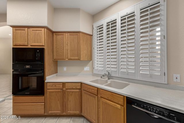 333 N PENNINGTON Drive 35, Chandler, AZ 85224