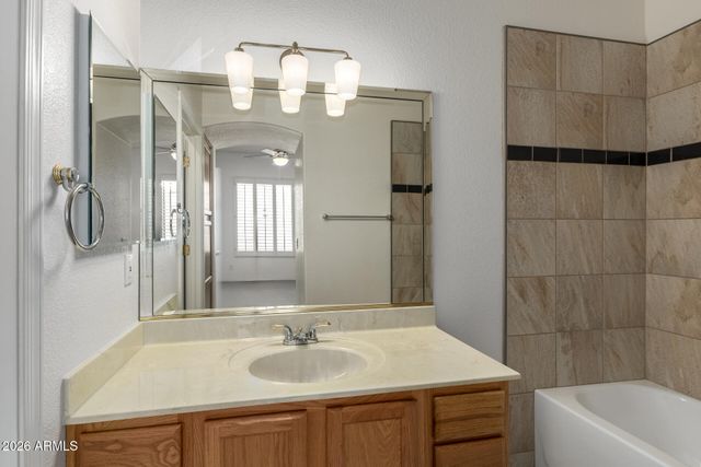 333 N PENNINGTON Drive 35, Chandler, AZ 85224