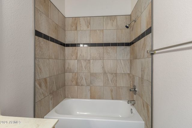 333 N PENNINGTON Drive 35, Chandler, AZ 85224