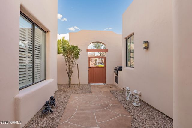 333 N PENNINGTON Drive 35, Chandler, AZ 85224