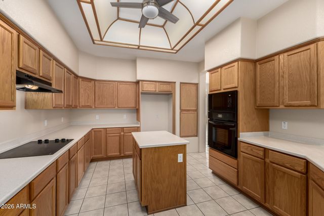 333 N PENNINGTON Drive 35, Chandler, AZ 85224