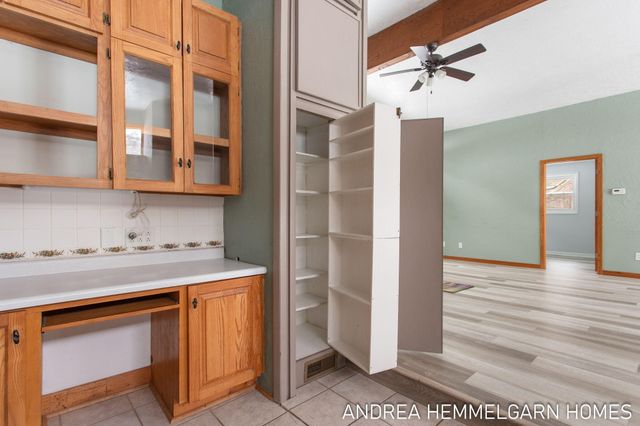 1996 W 32nd Street, Laketown Twp, MI 49423