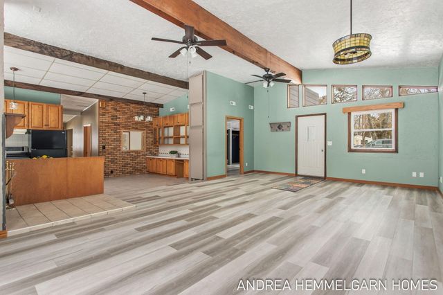 1996 W 32nd Street, Laketown Twp, MI 49423