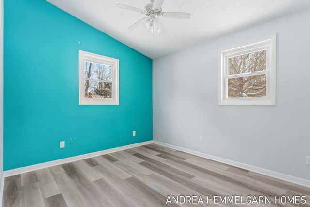 1996 W 32nd Street, Laketown Twp, MI 49423