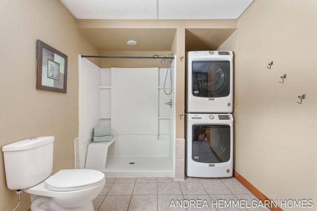 1996 W 32nd Street, Laketown Twp, MI 49423