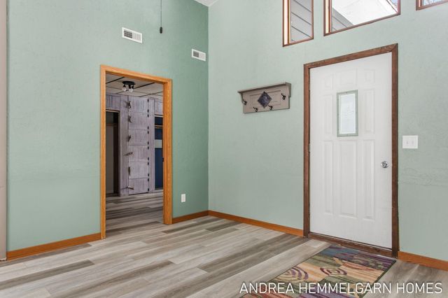 1996 W 32nd Street, Laketown Twp, MI 49423