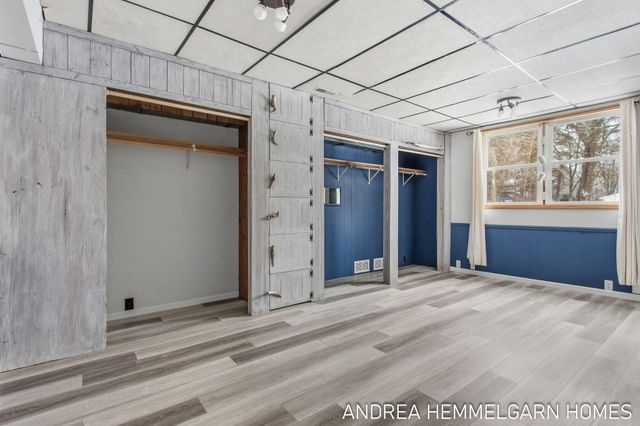 1996 W 32nd Street, Laketown Twp, MI 49423