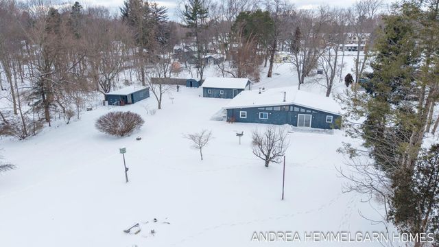 1996 W 32nd Street, Laketown Twp, MI 49423