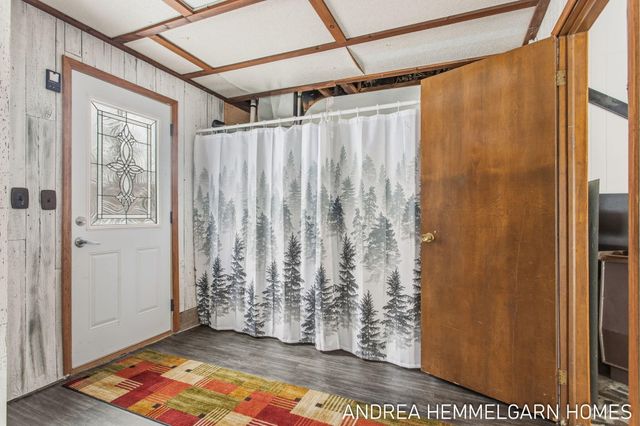 1996 W 32nd Street, Laketown Twp, MI 49423