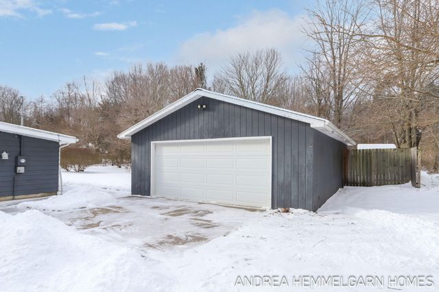 1996 W 32nd Street, Laketown Twp, MI 49423