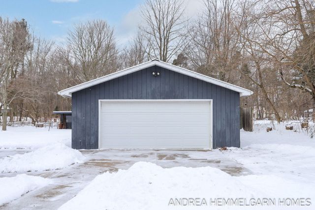 1996 W 32nd Street, Laketown Twp, MI 49423