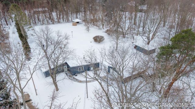 1996 W 32nd Street, Laketown Twp, MI 49423