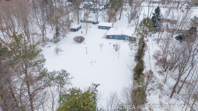 1996 W 32nd Street, Laketown Twp, MI 49423