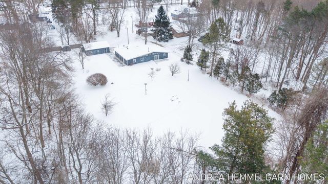 1996 W 32nd Street, Laketown Twp, MI 49423