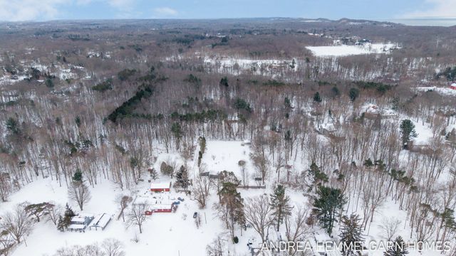 1996 W 32nd Street, Laketown Twp, MI 49423