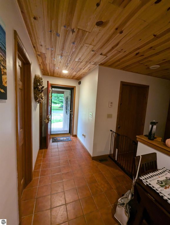 Image 19 of property listing at 5089 Golfview Drive, Au Gres, MI 48703