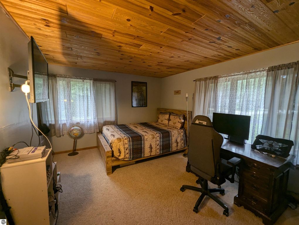 Image 26 of property listing at 5089 Golfview Drive, Au Gres, MI 48703