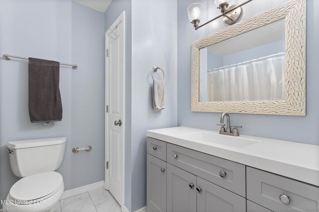 12509 Ponce De Leon Drive, Ocean Springs, MS 39564