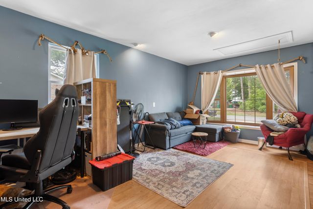 12509 Ponce De Leon Drive, Ocean Springs, MS 39564