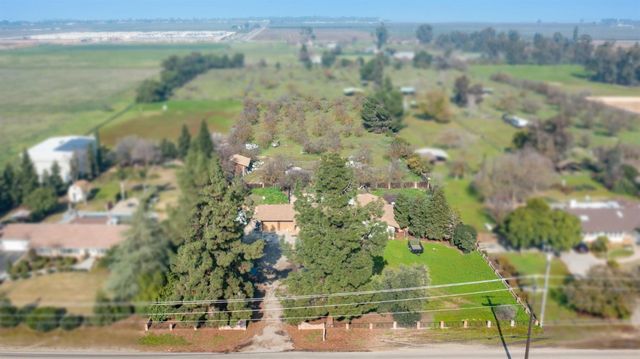 3780 E International Avenue, Clovis, CA 93619